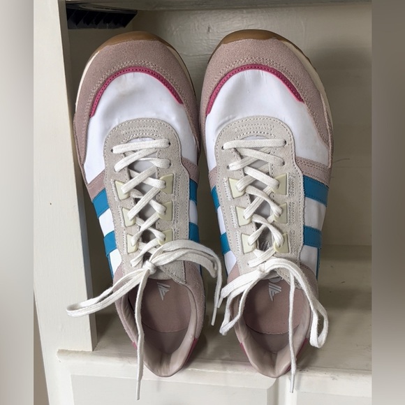 Gola Women’s Chicago Classic Sneakers Size 10 - Picture 5 of 11